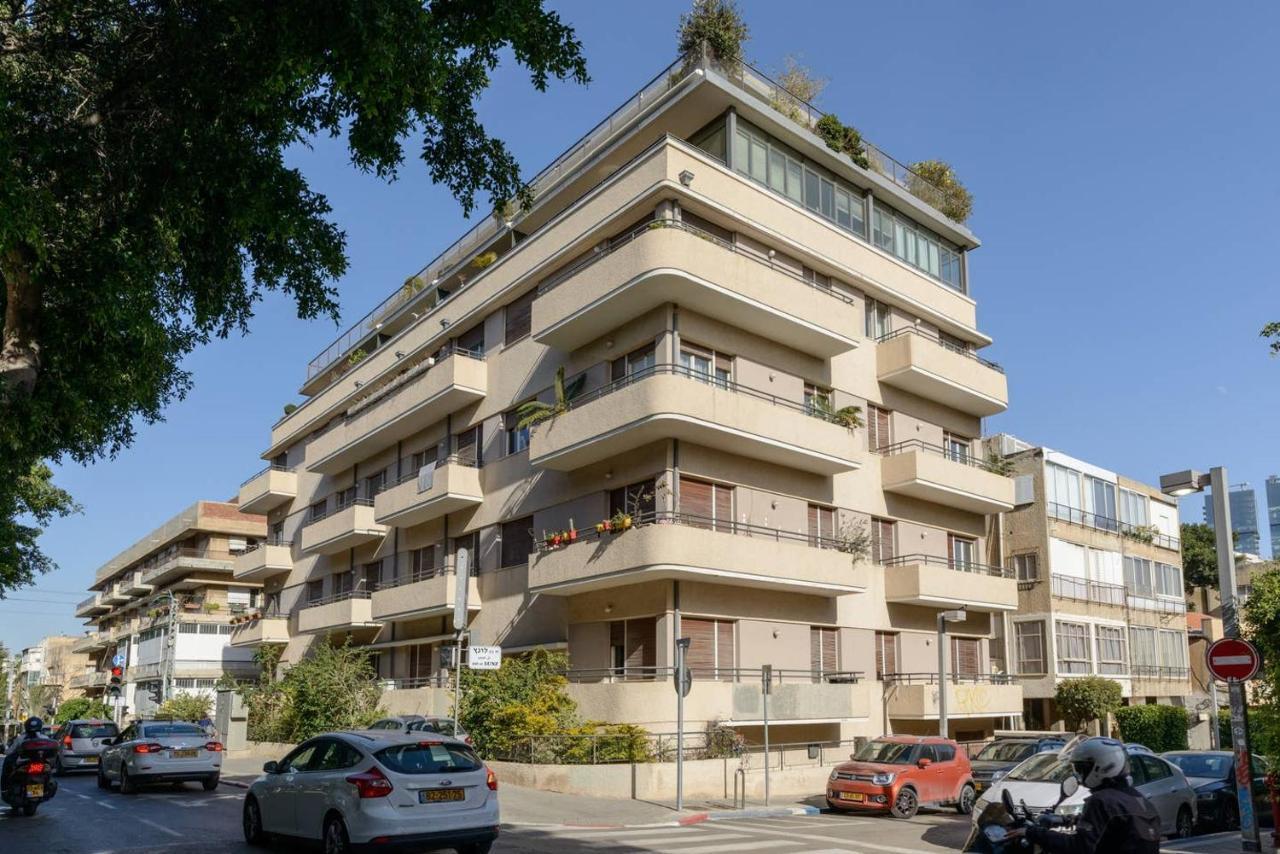 Italian Design In Rotchild /habima * Tel Aviv